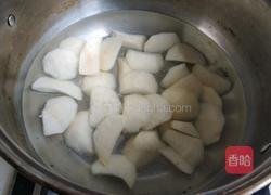 冰糖雪梨红枣汤的做法图解2