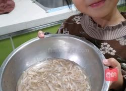 油炸小虾的做法图解1