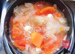 滋阴益气、美容养颜的木瓜美容汤的做法图解4