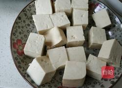 双菇番茄豆腐汤的做法图解2