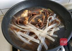 姬松茸茶树菇炖鸡腿的做法图解11