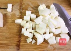 养颜润肺汤(蔓越莓桃胶银耳雪梨汤)的做法图解6