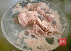 山药脊骨汤的做法图解3