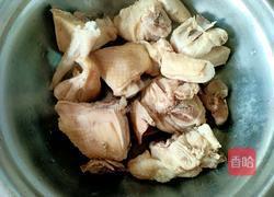 红枣山药煲鸡汤的做法图解3