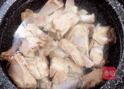 板栗萝卜排骨汤(健脾补肾)的做法图解4