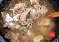 板栗萝卜排骨汤(健脾补肾)的做法图解7