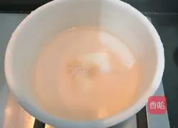 Illustration of how to make wolfberry and shepherd's purse egg soup 6