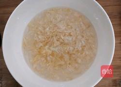 苹果银耳红枣汤的做法图解1