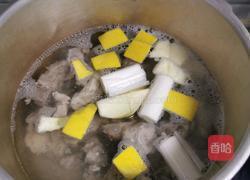 排骨莲藕汤的做法图解4