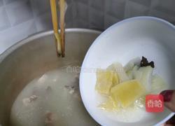 排骨莲藕汤的做法图解7