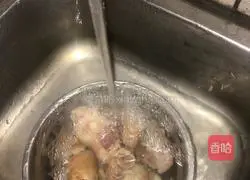 Illustration of how to make pig's feet with ginger vinegar 4