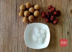 红枣桂圆甜汤的做法图解1