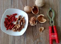 枸杞核桃豆浆的做法图解2