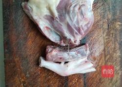 魔芋炒鸭的做法图解1