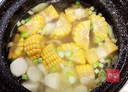 玉米山药排骨汤的做法图解9