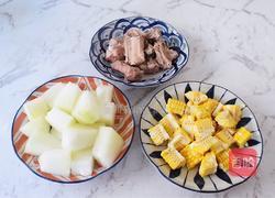 冬瓜玉米排骨汤的做法图解3