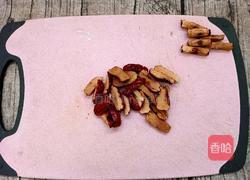 红枣莲子银耳汤的做法图解8