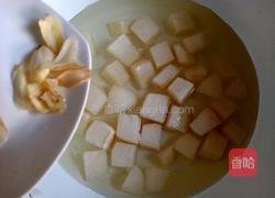 冰糖雪梨百合糖水的做法图解5