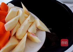排骨山药胡萝卜汤的做法图解5