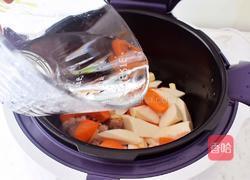 排骨山药胡萝卜汤的做法图解8