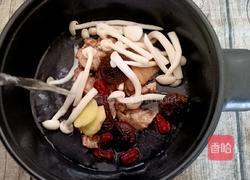 砂锅菌菇鸡汤的做法图解7
