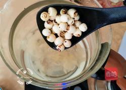 银耳莲子石榴汤的做法图解6