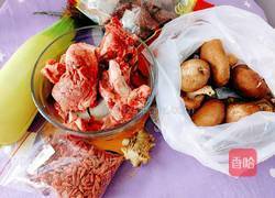 香菇玉米牛骨头汤的做法图解2