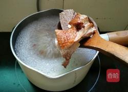 香菜鸭肉宽面的做法图解8