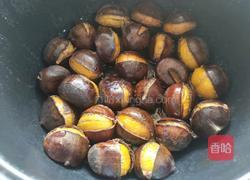电饭煲焖板栗的做法图解7