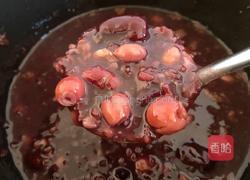 紫薯黑米莲子粥的做法图解6