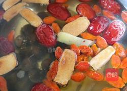 红枣桂圆枸杞汤的做法图解5