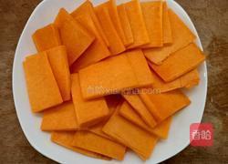 奶油南瓜浓汤的做法图解2