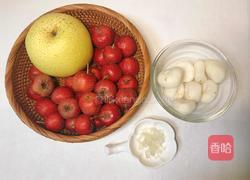 红果马蹄煲雪梨的做法图解1