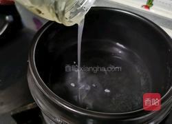 醪糟黄桃罐头甜汤的做法图解4