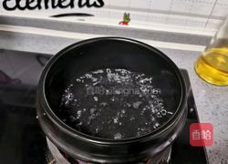 醪糟黄桃罐头甜汤的做法图解5