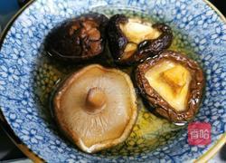 麦冬香菇炖鸡汤的做法图解4