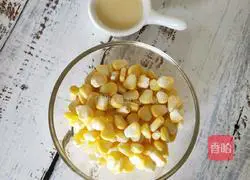 Illustration of how to make fragrant corn juice 1
