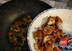 酸辣肥肠的做法图解7