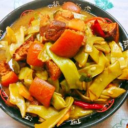 豆角焖肉的做法[图]