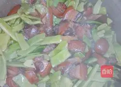 Illustration of how to make braised pork with beans 11