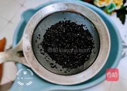 黑芝麻坚果脆米糊的做法图解2