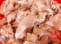 泡菜炒嫩牛肉的做法图解2