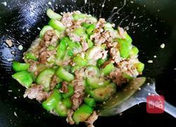 丝瓜炒肉片的做法图解6