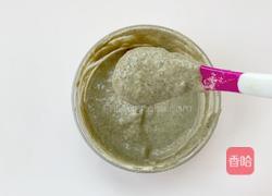 8个月加宝宝辅食：鸡肉黑芝麻酱面线的做法图解3