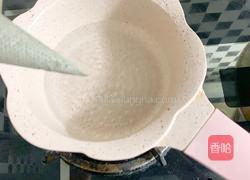 8个月加宝宝辅食：鸡肉黑芝麻酱面线的做法图解5