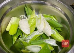 大葱炒豆腐的做法图解2