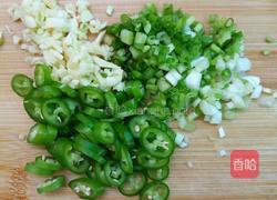 酸辣糖醋花生米的做法图解2