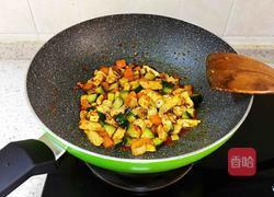 秒杀饭店的宫保鸡丁盖浇饭的做法图解13