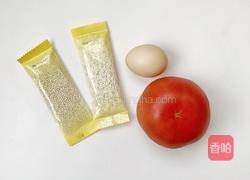 8个月以上宝宝辅食:茄汁小花粒粒面的做法图解1