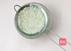 8个月以上宝宝辅食：茄汁小花粒粒面的做法图解5